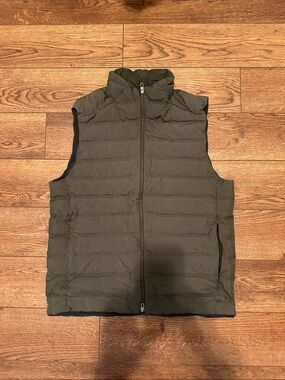 lululemon athletica Men's Quilted Vest - Olive Green